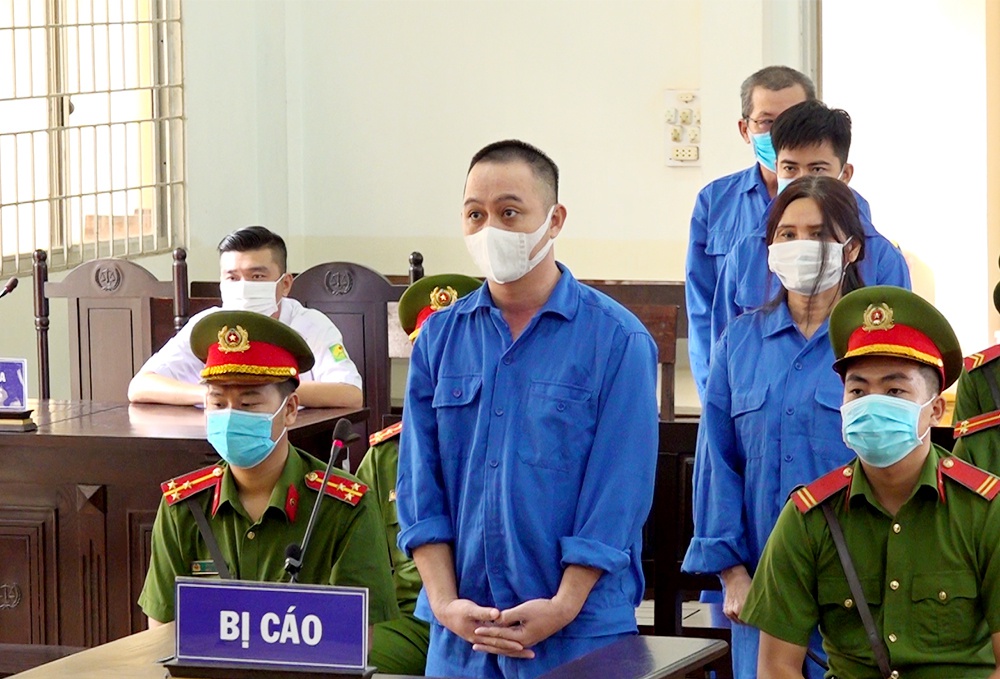 Tìm  luật sư  mời tham gia bảo vệ cho các bị can, bị cáo tại cơ quan công an quận Bình Tân Thành phố Hồ Chí Minh.